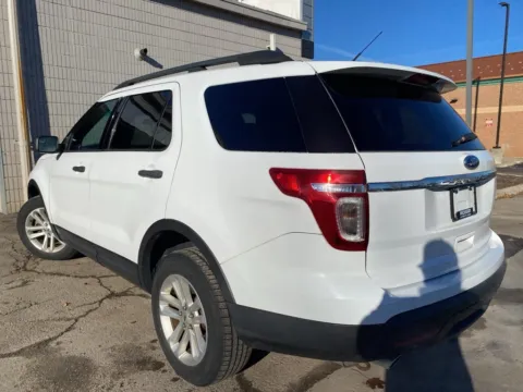 More photos of 2015 Ford Explorer at Wixom Motors, MI