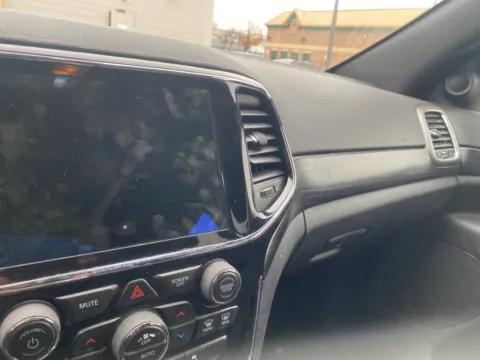 More photos of 2020 Jeep Grand Cherokee Laredo E at Wixom Motors, MI