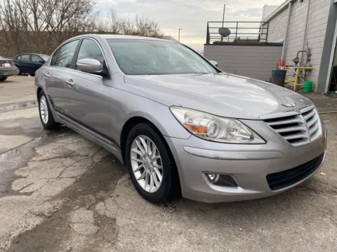 Gray 2011 Hyundai Genesis 3.8 for sale in Wixom, MI