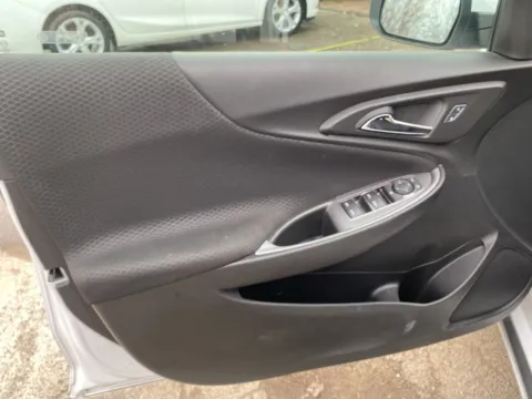 More photos of 2024 Chevrolet Malibu LT at Wixom Motors, MI