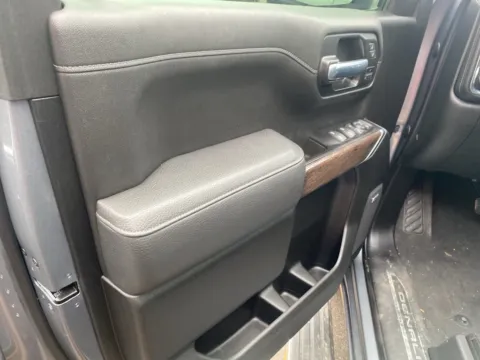 More photos of 2020 GMC Sierra 1500 Denali at Wixom Motors, MI