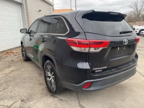Another view of 2018 Toyota Highlander for sale in Wixom, MI at Wixom Motors