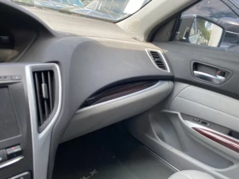 More photos of 2017 Acura TLX 3.5L V6 at Wixom Motors, MI