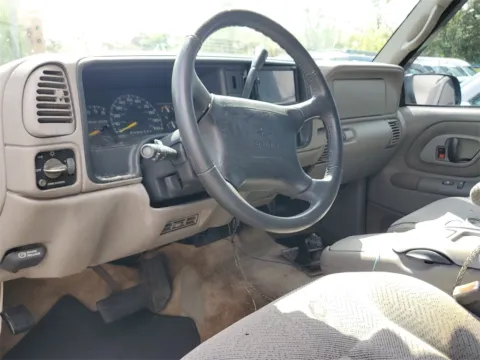 More photos of 1997 Chevrolet Suburban 1500 at Wixom Motors, MI