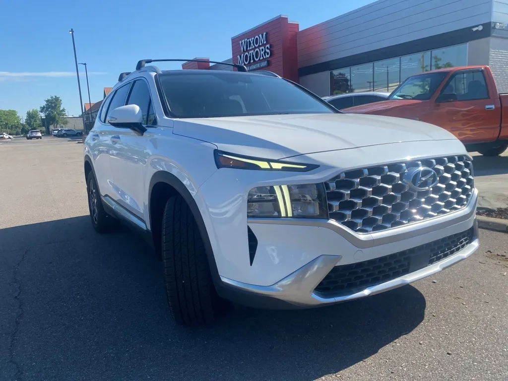 White 2022 Hyundai Santa Fe Hybrid SEL Premium for sale in Wixom, MI