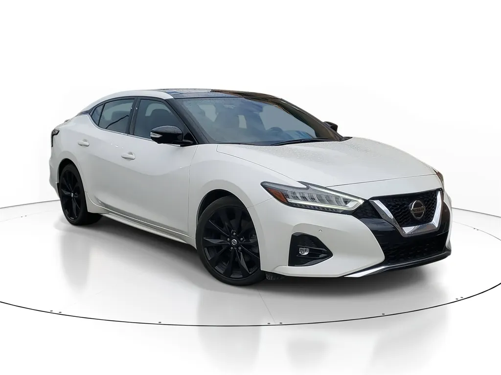 White 2019 Nissan Maxima SR for sale in Wixom, MI