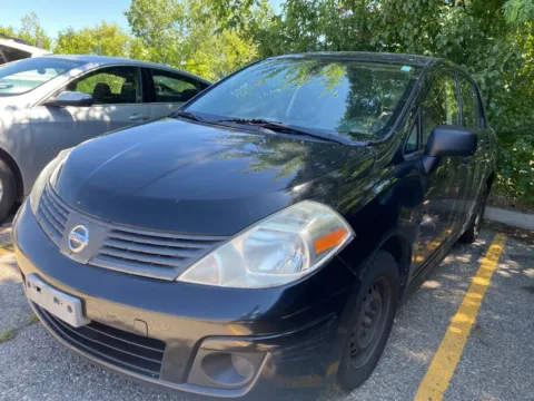 Black 2009 Nissan Versa 1.6 for sale in Wixom, MI