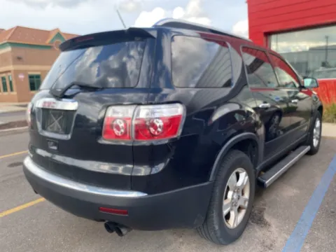 More photos of 2009 GMC Acadia SLE-1 at Wixom Motors, MI