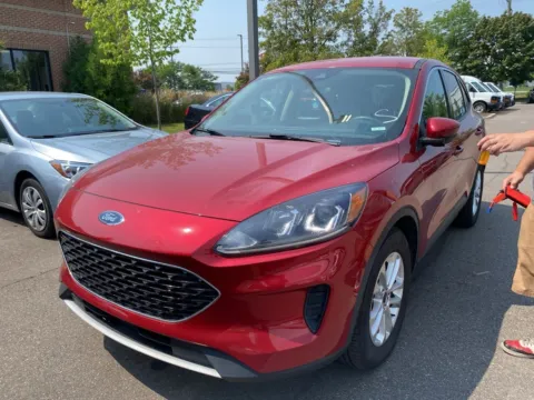 Photos of 2020 Ford Escape SE for sale in Wixom, MI at Wixom Motors