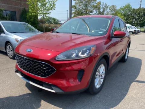 More photos of 2020 Ford Escape SE at Wixom Motors, MI