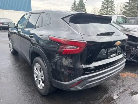 More photos of 2024 Chevrolet Trax LS at Wixom Motors, MI