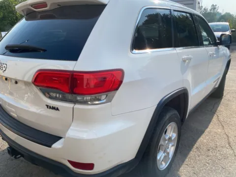 More photos of 2015 Jeep Grand Cherokee Laredo at Wixom Motors, MI