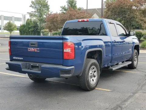More photos of 2017 GMC Sierra 1500 at Wixom Motors, MI