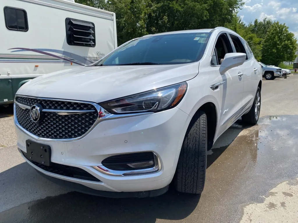 2021 Buick Enclave Avenir for sale in Wixom, MI