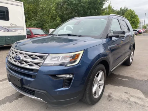 Blue 2018 Ford Explorer XLT for sale in Wixom, MI