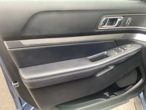 More photos of 2018 Ford Explorer XLT at Wixom Motors, MI