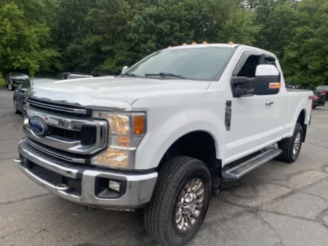 White 2021 Ford F-350SD XLT for sale in Wixom, MI