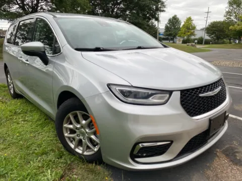 Photos of 2023 Chrysler Pacifica Touring L for sale in Wixom, MI at Wixom Motors