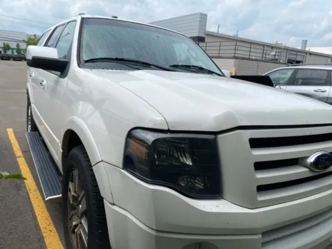 Photos of 2010 Ford Expedition Limited for sale in Wixom, MI at Wixom Motors