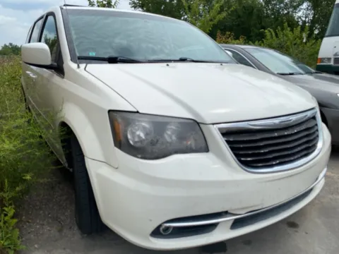 Photos of 2014 Chrysler Town & Country Touring for sale in Wixom, MI at Wixom Motors
