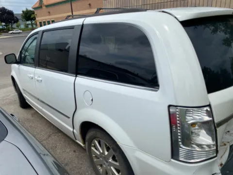 Another view of 2014 Chrysler Town & Country Touring for sale in Wixom, MI at Wixom Motors