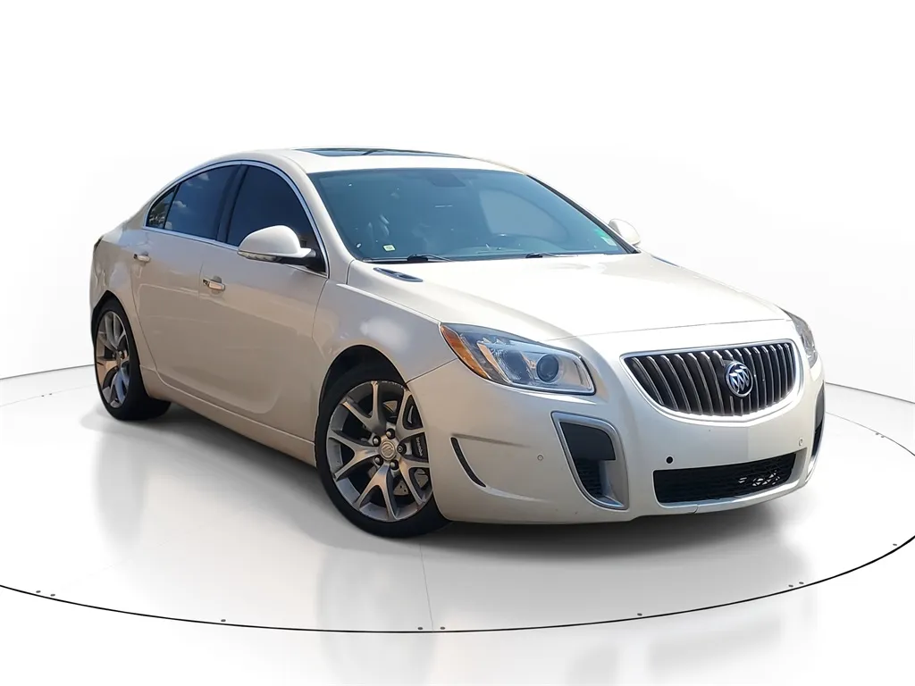 White 2013 Buick Regal GS for sale in Wixom, MI