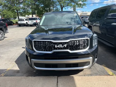 Photos of 2023 Kia Telluride LX for sale in Wixom, MI at Wixom Motors