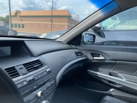 More photos of 2008 Honda Accord EX-L at Wixom Motors, MI