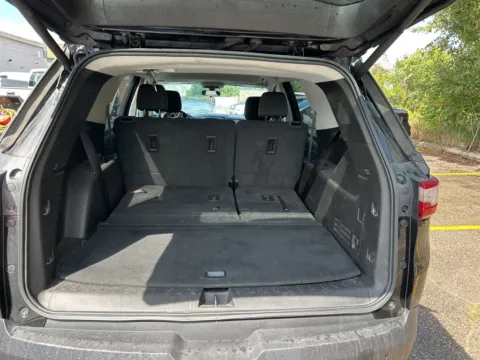 More photos of 2019 Chevrolet Traverse LT at Wixom Motors, MI