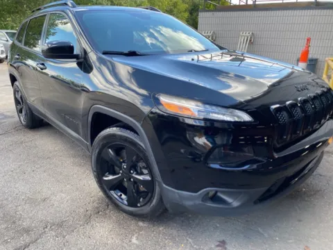 Black 2015 Jeep Cherokee Latitude for sale in Wixom, MI