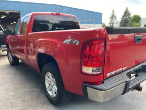 Another view of 2013 GMC Sierra 1500 SLE for sale in Wixom, MI at Wixom Motors