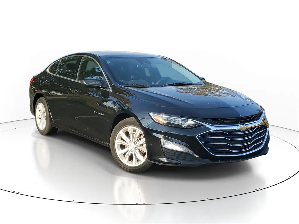 Black 2023 Chevrolet Malibu LT for sale in Wixom, MI