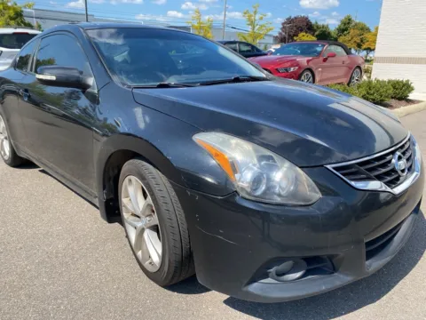 Photos of 2012 Nissan Altima 3.5 SR for sale in Wixom, MI at Wixom Motors