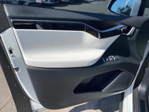 More photos of 2016 Tesla Model X at Wixom Motors, MI