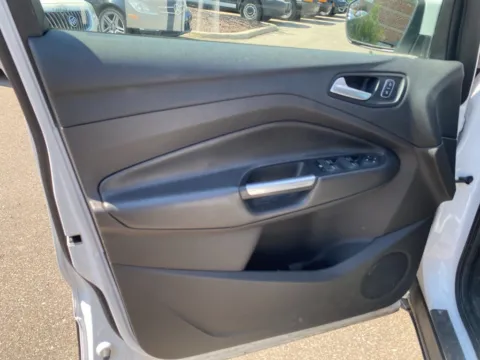 More photos of 2017 Ford Escape SE at Wixom Motors, MI
