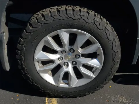 More photos of 2019 Chevrolet Silverado 1500 Custom at Wixom Motors, MI