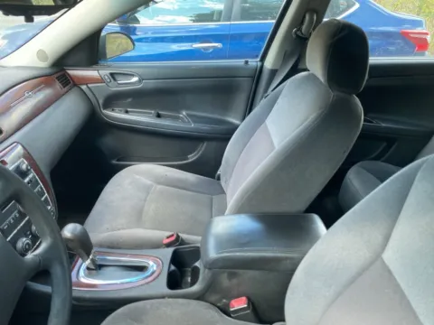 More photos of 2008 Chevrolet Impala LS at Wixom Motors, MI