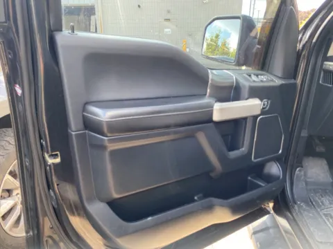 More photos of 2015 Ford F-150 Lariat at Wixom Motors, MI
