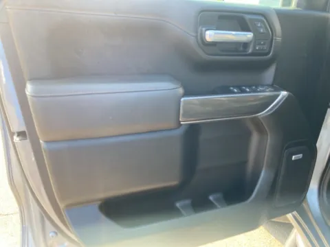 More photos of 2019 GMC Sierra 1500 AT4 at Wixom Motors, MI