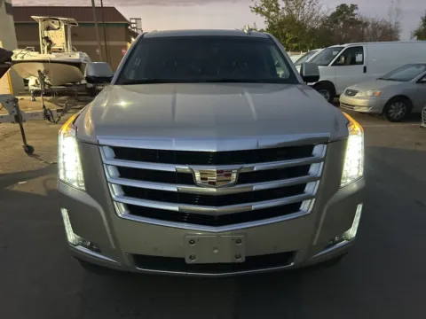 Another view of 2017 Cadillac Escalade Luxury for sale in Wixom, MI at Wixom Motors
