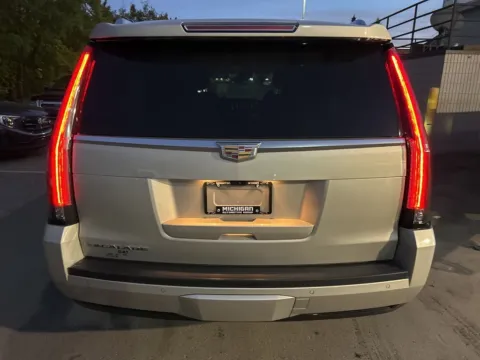 More photos of 2017 Cadillac Escalade Luxury at Wixom Motors, MI