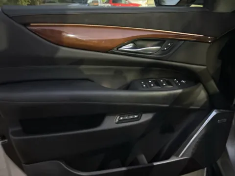 More photos of 2017 Cadillac Escalade Luxury at Wixom Motors, MI