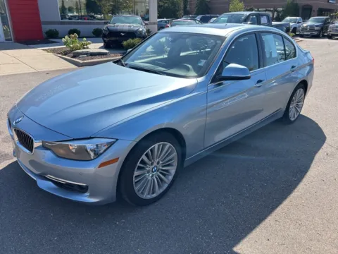 Blue 2013 BMW 3 Series 328i xDrive for sale in Wixom, MI