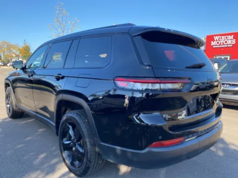 More photos of 2022 Jeep Grand Cherokee L Altitude at Wixom Motors, MI