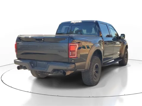 More photos of 2018 Ford F-150 Raptor at Wixom Motors, MI