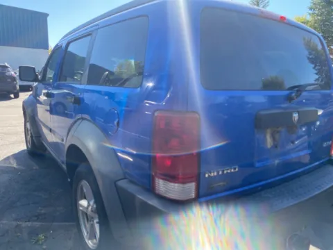 More photos of 2007 Dodge Nitro SXT at Wixom Motors, MI