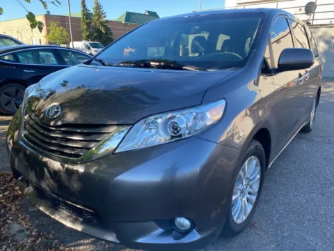 Gray 2014 Toyota Sienna L for sale in Wixom, MI