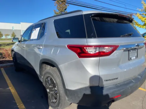 More photos of 2020 Chevrolet Traverse LT at Wixom Motors, MI
