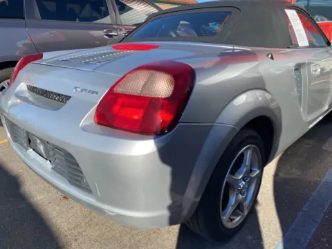 More photos of 2002 Toyota MR2 Spyder at Wixom Motors, MI