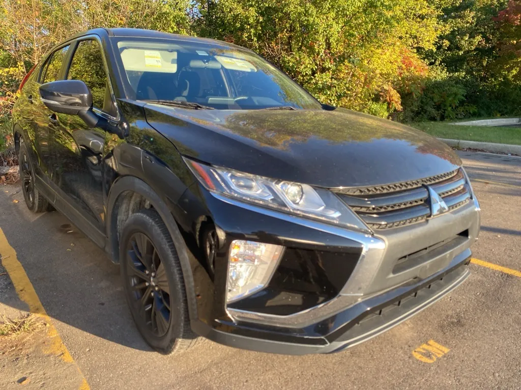 Black 2019 Mitsubishi Eclipse Cross LE for sale in Wixom, MI